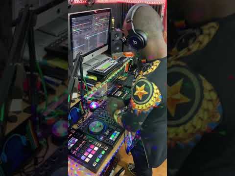 𝐃𝐉🎧𝐕𝐀𝐙 [𝐆𝐔𝐈𝐍𝐄🇬🇼𝐁𝐈𝐒𝐒𝐀𝐔] 𝐋𝐎𝐍𝐃𝐎𝐍🇬🇧-Mix Zouk Retro 80s / 90s New Version 2021