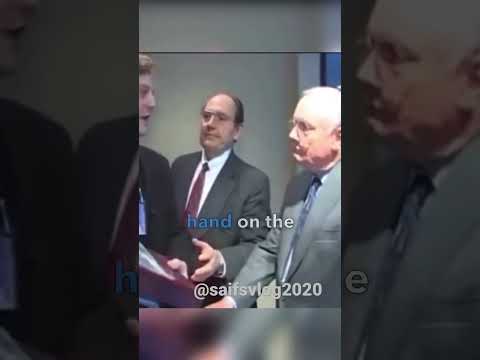 Guy ask Astronaut neil Armstrong to swear on the Bible that he walked on the moon 😂😳#space