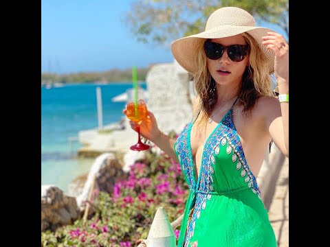 ‘Vikings’ Star Katheryn Winnick Soaking Up the Sun at Bora Bora Beach [Pictures]