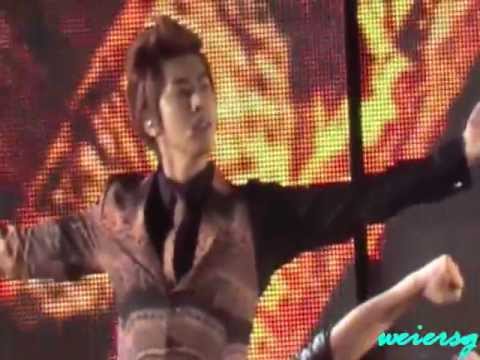 120407 KMW 2012 in Bangkok - Dong Bang Shin Ki Singing Why (Keep Your Head Down) (YunHo)