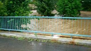 preview picture of video 'Cunewalde Hochwasser 7.8.2010'