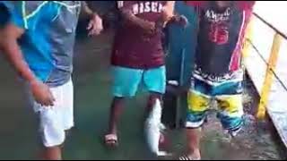 Download lagu KFT 2.mancing ikan rame rame.perwira dapat ikan louwru. mp3