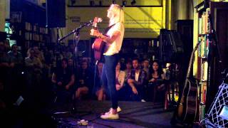 Laura Marling - The Muse | Housing Works, NY - June 14th, 2011