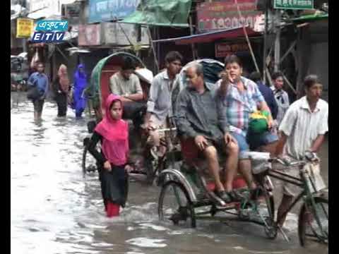 প্রবল বর্ষণে ডুবে গেছে চট্টগ্রাম নগরীর নিম্নাঞ্চল