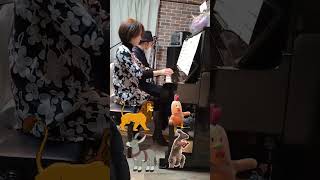 Download lagu 【U and A】ピアノ連弾サンサーンス動物の謝肉祭より終曲♫ mp3