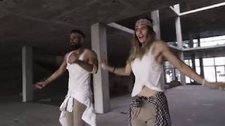 Nevena &amp; Goran - Ella Tiene