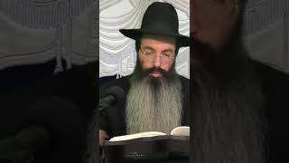 הבבא סאלי בארץ הקודש הרב נתנאל אביסרור (בית הכנסת מוסאיוף) - התמונה מוצגת ישירות מתוך אתר האינטרנט יוטיוב. זכויות היוצרים בתמונה שייכות ליוצרה. קישור קרדיט למקור התוכן נמצא בתוך דף הסרטון