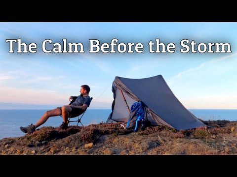 Solo Cliff Camping in Gale Force Winds - Unexpected Bad Weather