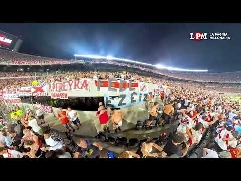 "¡La vuelta de los hinchas de River al Monumental!" Barra: Los Borrachos del Tablón • Club: River Plate