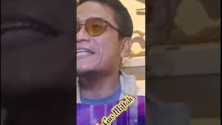 Download lagu Gus Miftah cerita KeWALIan Guru sekumpul mp3