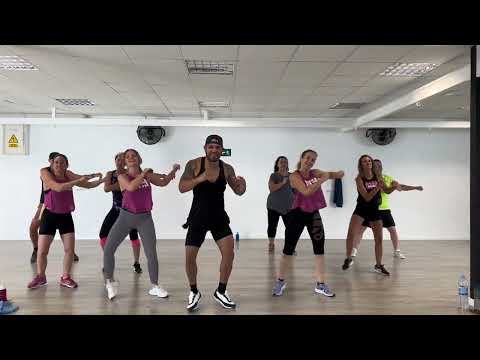 Los 2notas agachadita / Latino Dance