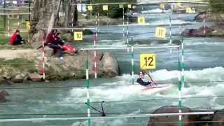 preview picture of video 'Kayak slalom - Championnat de France FFSU - Finale A - Saint pierre de boeuf - 2014'