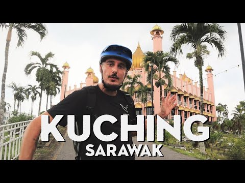 EXPLORANDO BORNEO | Kuching histórico de bicicleta