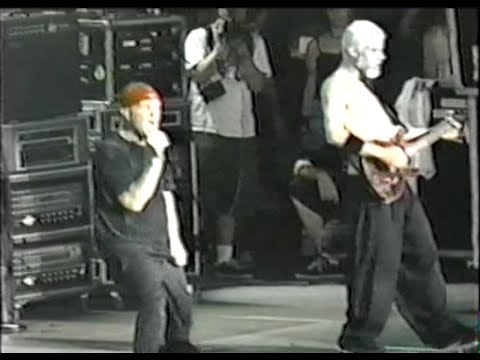 Limp Bizkit live - 2000-06-23 - K-Rock Dysfunctional Family Picnic - Holmdel, NJ - DVD