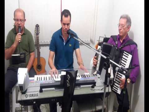 Hino 02 CCB - De Deus tu és eleita - Samuel de Camargo - Jonas Benichio - Gauchito