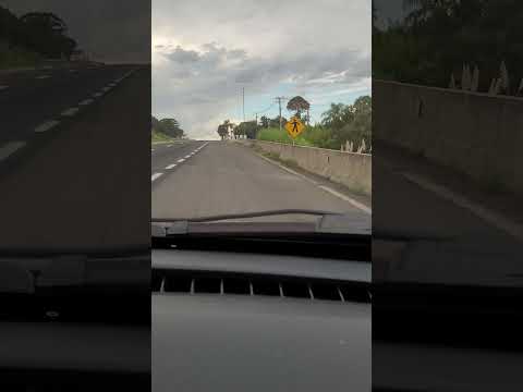 Estrada para chegar na Cidade de Castro. Paraná.