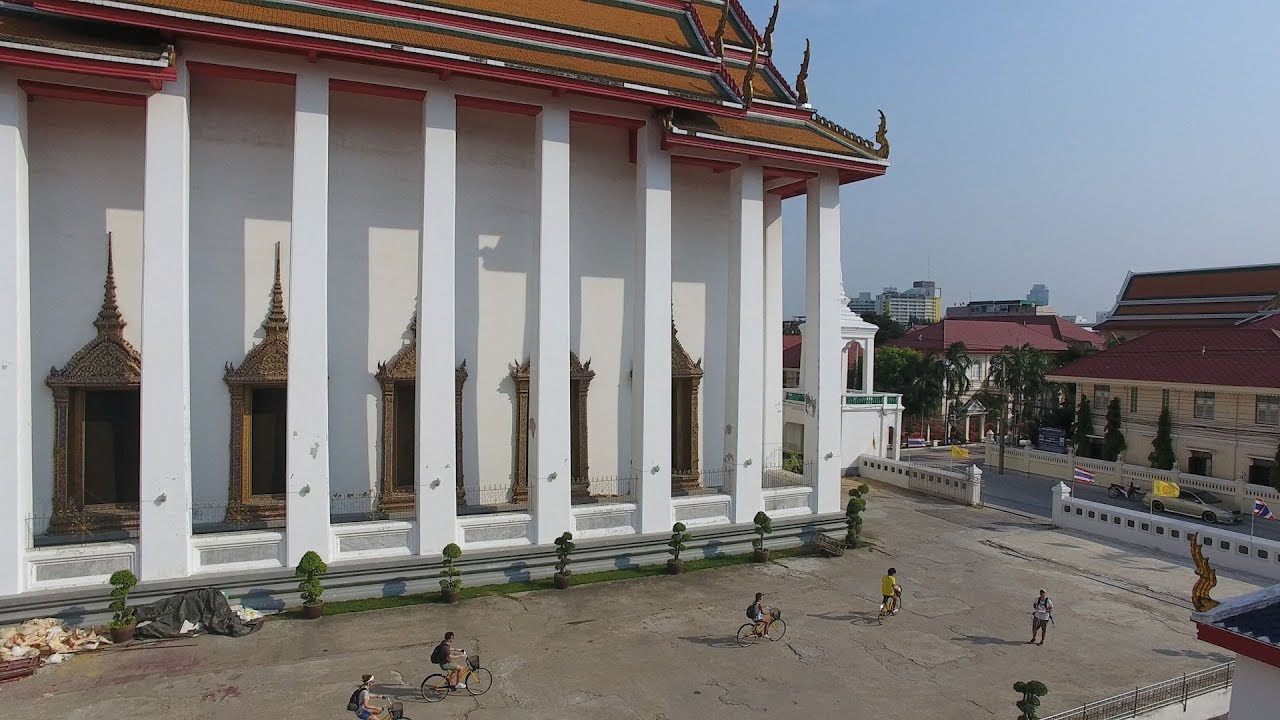 Dive into captivating highlights of Bangkok Bike Tour!