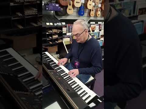 Yamaha Clavinova CVP-309PE Digital Piano 'LIVE' From The Store