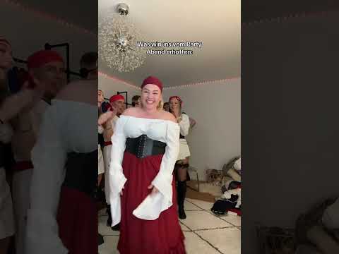 Was glaubt ihr, welcher Wunsch in Erfüllung gegangen ist? 🤣 #karneval #party  #twenty4tim #shorts