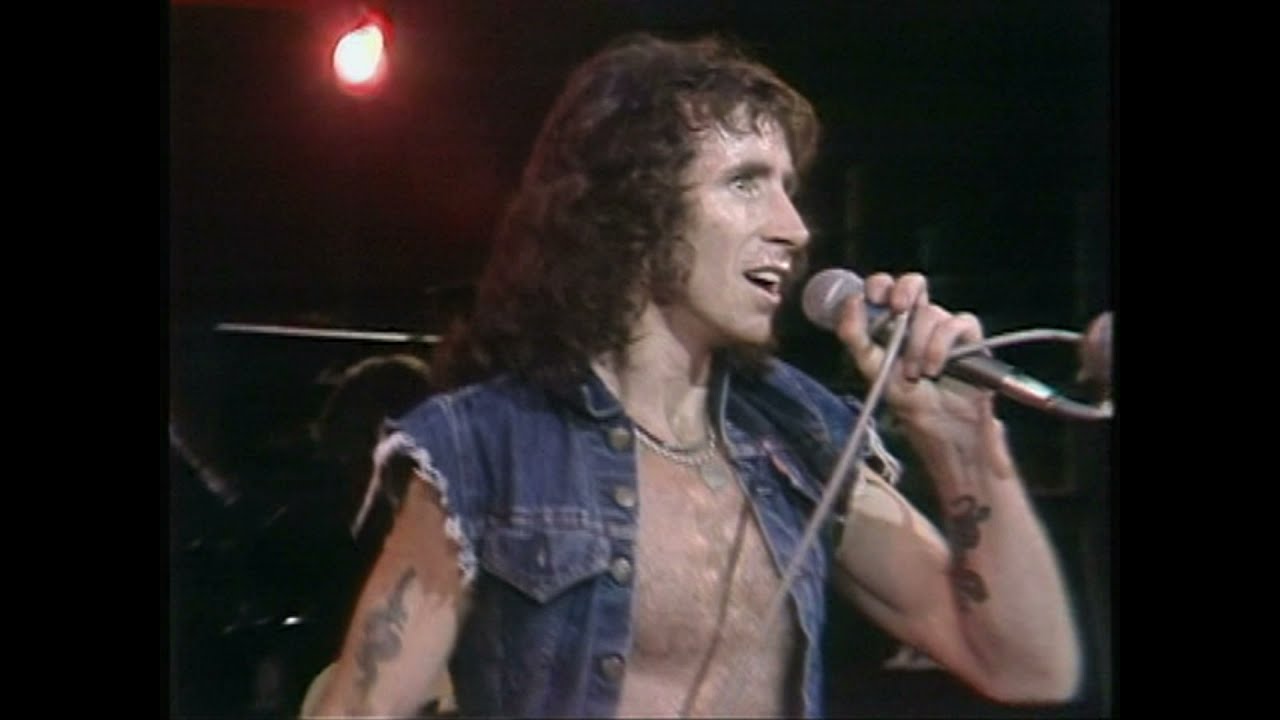 AC/DC - Whole Lotta Rosie ( BBC Sight And Sound In Concert 1977 Stereo Edition ) - YouTube