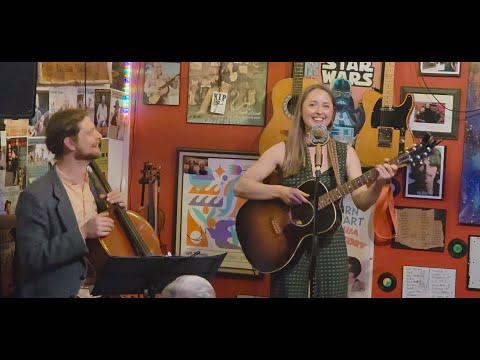 Aline Deanna (ft. Martin Reisle) - Hog of the Forsaken (Hurley) Live at aeiTV