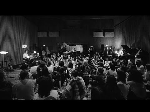 Hausmane - darling ft. La Chica (live @ Studios Ferber)