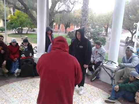 Replica Panda v/s Ley Mc