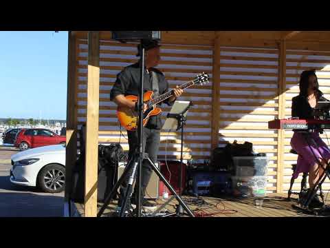 Ella Tepponen - (Otis Redding - The Dock of the Bay)