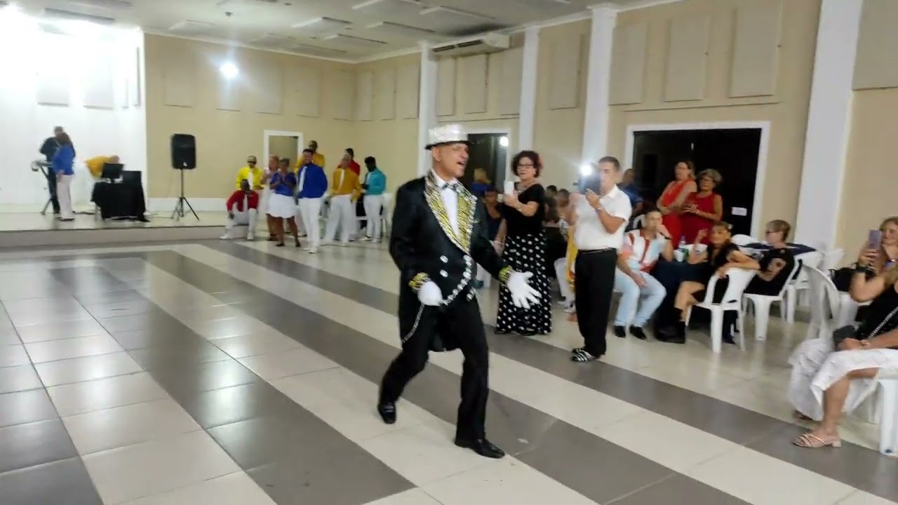 Ney Leblon faz show no Baile da Helô com Tuca Maia no ARES-SG da marinha 