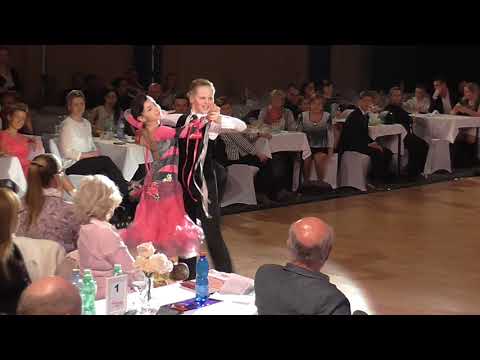 Mikuláš Svěntý - Julia Procházková /MČR T10 2018/ Kojetín/ Junior I./ Finále/ Představení