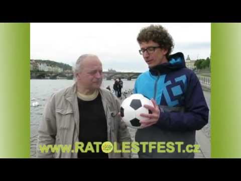 Daniel Čech a Lumír Tuček si hrajou na náplavce