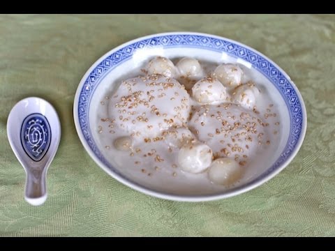 Banh Januk (glutinous rice balls in ginger syrup and coconut sauce)