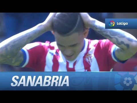 Cabezazo de Sanabria por encima de la portería