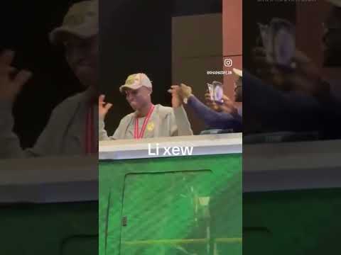 Arrivée dés lions Nikolas Jackson danse avec ses coéquipiers ❤️❤️❤️❤️🥳🇸🇳