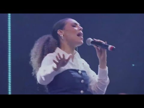 Paloma Possi | Uma Coisa Eu Sei & Cristo [LIVE]