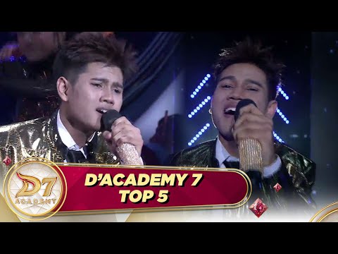 Valen Pecahkan Nostalgia! Benang Biru Jadi Makin Ikonik di Tangan Valen! | D’Academy 7 Top 5