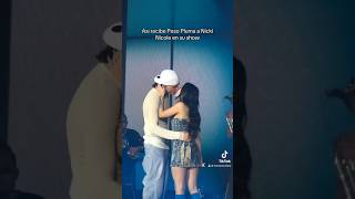 Peso Pluma recibe a Nicki Nicole en su show en el WiZink Center de Madrid