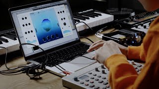Video thumbnail for Neutone Morpho, real-time Tone Morphing plugin, has arrived! by Neutone