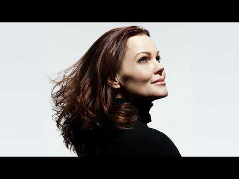 Belinda Carlisle - Circle In The Sand 432 Hz