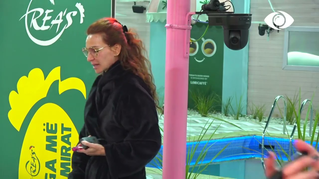 Si ta lehtësova punën te burgu/ Kristi diskuton me Oltën ajo e injoron