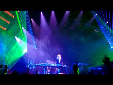 Claudia Cazacu is playing Ivan Gough ft  Feenixpawl    In My Mind feat  Georgi Kay Axwell Mix @Synthetic Dreamd Birthday 8 part 2