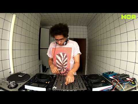 Mother's Finest Showcase - Franklin De Costa / August 27 / 4pm-5pm