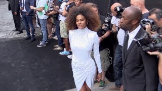 Lily Rose Depp, Lou Doillon, Tina Kunakey, the 2018 Vogue haute couture foundation dinner in Paris