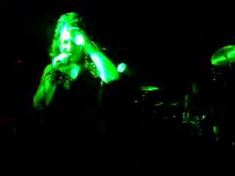 Tairrie B at the Cathouse, Glasgow, July 2nd '06