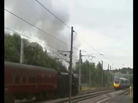 6thAug14 Fellsman 48151 T&T 37518 barking away Lancaster, Part 1, Pendo bowled.