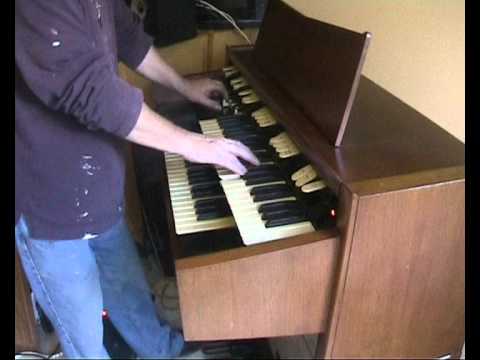 Hammond M102 (factory split).wmv