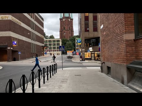 Stockholm Walks: Klara norra kyrkogatan to Nils Ferlin statue in September 2020