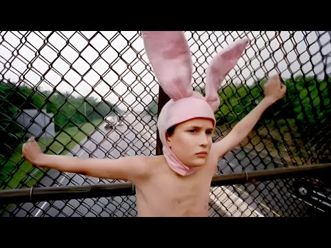Crystal Castles - It Fit When I Was A Kid (VS Liars) (Lyrics / Music Video)