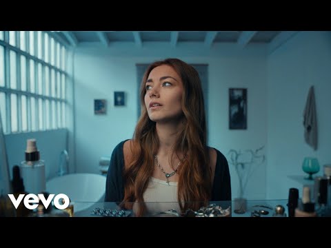 Joanna Crass - Nublado