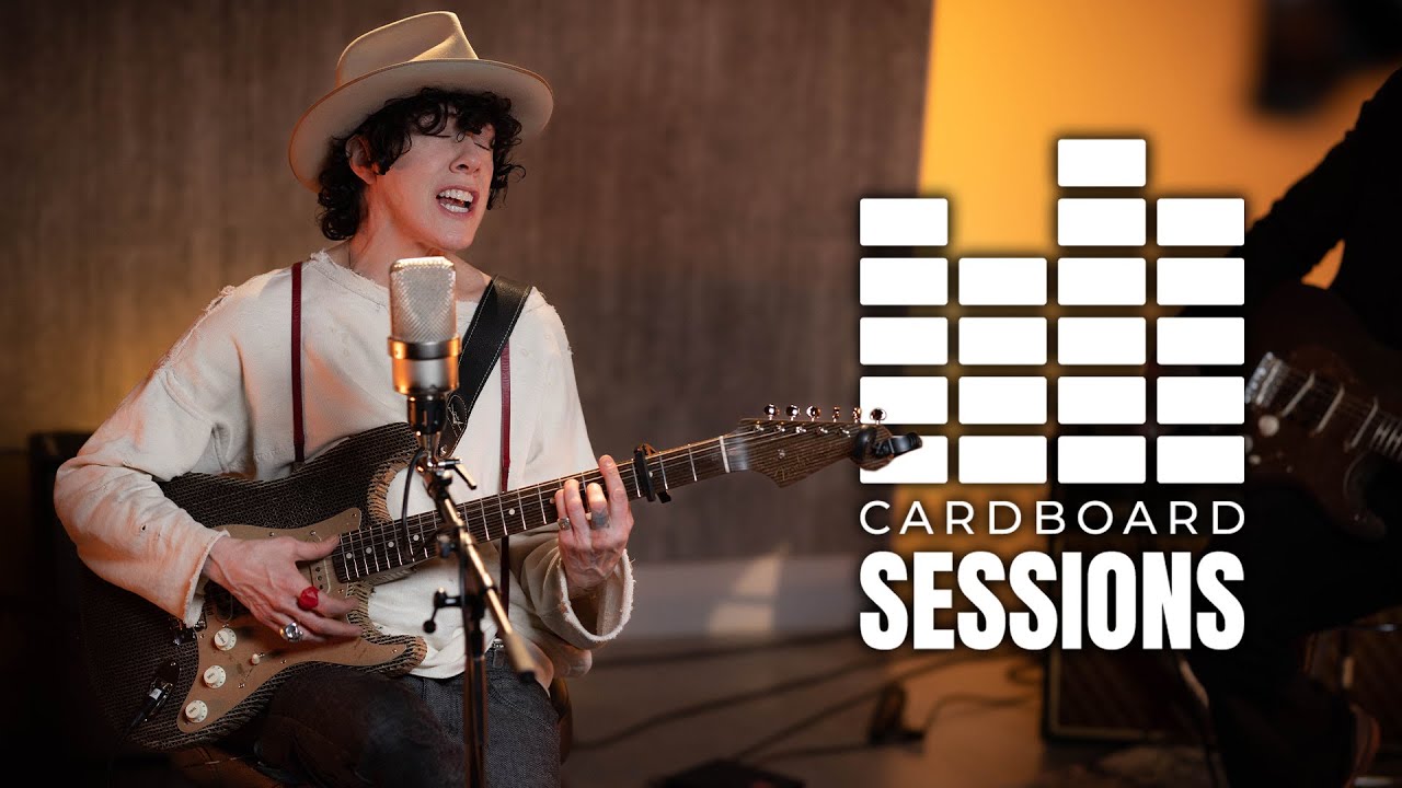 LP (Laura Pergolizzi) on Cardboard Sessions
